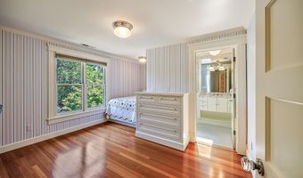 586 B St, Ashland, OR 97520