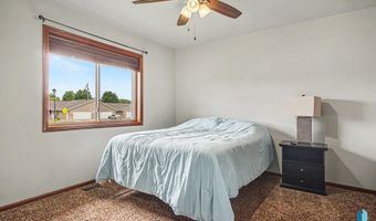 101 S Summer Ave, Brandon, SD 57005