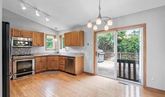 3649 Tower Pond Dr, Anoka, MN 55303