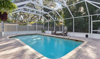 910 ALAMEDA St, Orlando, FL 32804
