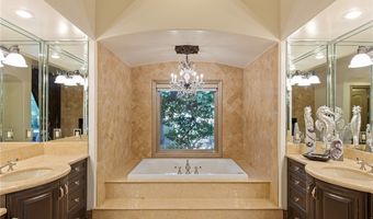 33 Promontory Ridge Dr, Las Vegas, NV 89135
