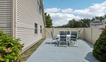40 North Cir, Aberdeen, NJ 07747