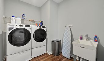 2000 Buice Lake Pkwy, Acworth, GA 30102