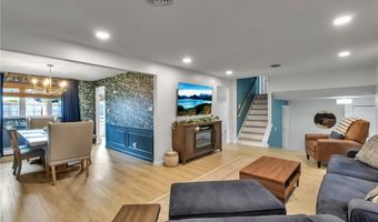 169 Chestnut Hill Ln S, Amherst, NY 14221