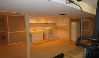 715 Holden Dr, Ashtabula, OH 44004