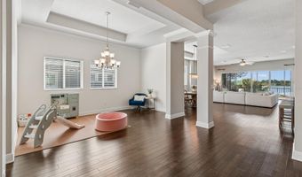 7223 HOURGLASS Dr, Apollo Beach, FL 33572