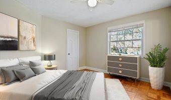 1630 W ABINGDON Dr #301, Alexandria, VA 22314