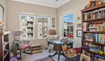 5301 WYNDHOLME Cir 302, Baltimore, MD 21229