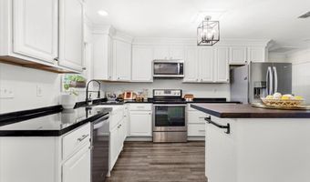 10601 W River Vue, Biloxi, MS 39532
