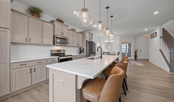 185 Horseshoe Pl, Angier, NC 27501