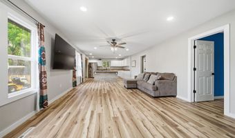 1206 Henry, Augusta, KS 67010