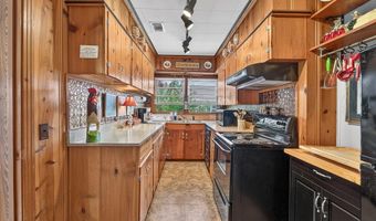12 Dyal St, Baxley, GA 31513