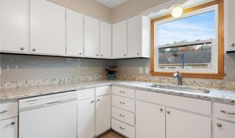 705 11th Ave NW, Austin, MN 55912