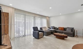 21388 Marina Cove Cir 16-G, Aventura, FL 33180