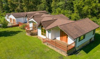 213 Patterson Creek Dr, Alderson, WV 24910