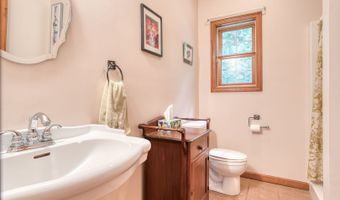1047 Merrow Rd, Coventry, CT 06238