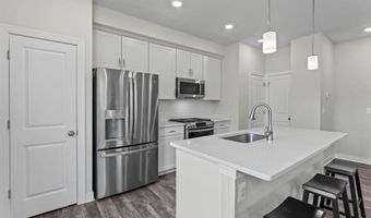 2410 STELLA Pl 2, Alexandria, VA 22303