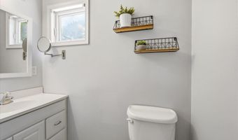 37 Spruce Cir S, Barnegat, NJ 08005