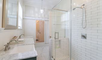 145 Saint Francis St, Biloxi, MS 39530