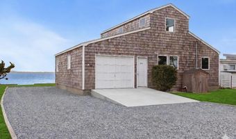154 Shore Dr E, Amagansett, NY 11930