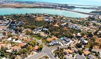 4269 Hillside Dr, Carlsbad, CA 92008