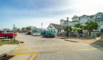 304 Glenn St, Atlantic Beach, NC 28512
