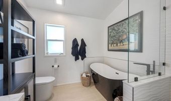 6503 Friendly Pl, Carlsbad, CA 92011