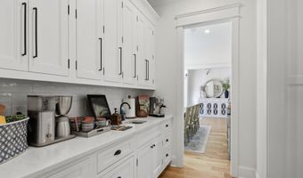 302 Meadow Way, Athens, AL 35613
