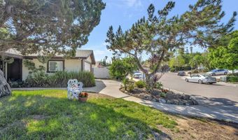 10743 Flambeau Pl, La Mesa, CA 91941