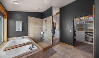 24605 Dodds Rd, Bend, OR 97701