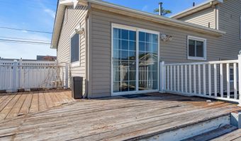 1233 Pacific Ave, Beachwood, NJ 08722