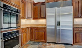 2124 Pont National Dr, Henderson, NV 89044