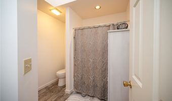 6488 S Timberidge Dr, Austintown, OH 44515