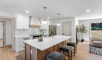 207 Oakmont Dr, Boiling Springs, SC 29316