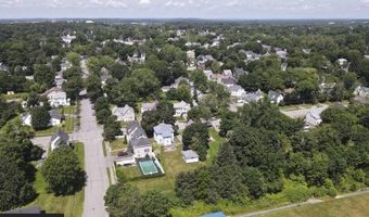 104 7th St, Bangor, ME 04401
