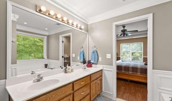 4732 Steeplechase Ln, Flowery Branch, GA 30542