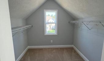 127 Lightwater Dr, Aberdeen, NC 28315