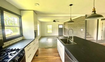 2339 E Tulip Rd, Bloomfield, IN 47424