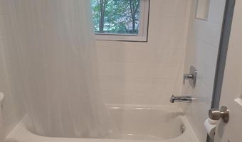 2250 N QUANTICO St, Arlington, VA 22205