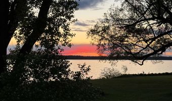 107 Hunter Rd N, Alburgh, VT 05440