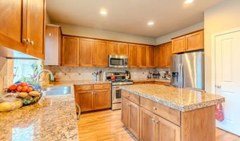 16519 SE WINDSWEPT WATERS Dr, Damascus, OR 97089