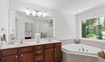 10202 WILLOWBROOK Dr, Berlin, MD 21811