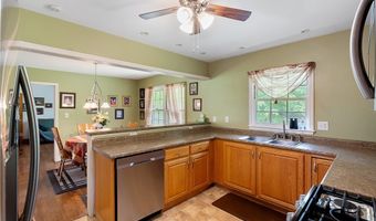 621 Bethesda Ave, Aberdeen, NC 28315