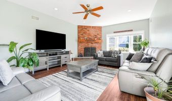 35 Rosenbrook Dr, Bayonne, NJ 07035