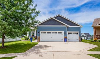 938 15th St SE, Altoona, IA 50009