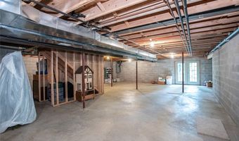 4336 Spruce Run, Akron, OH 44321