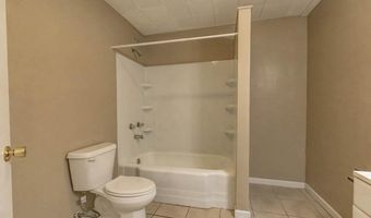 834 S A St, Arkansas City, KS 67005