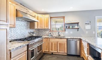 3614 Creek Rd, Albany, VT 05820