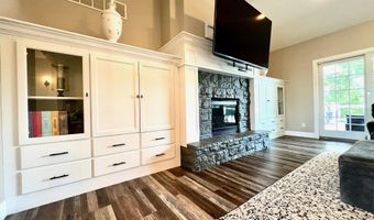 922 Meadowlake Ct, Bedford, IN 47421