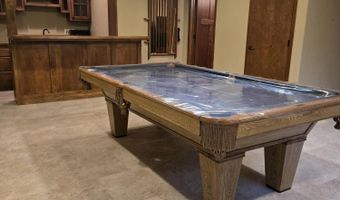 212 S Augusta Ave, Brandon, SD 57005